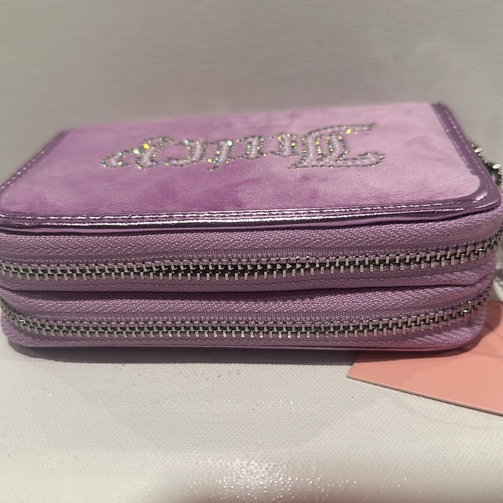 NWT Juicy Couture String of Pearl Double Zip Around Medium wallet. - Picture 5 of 10